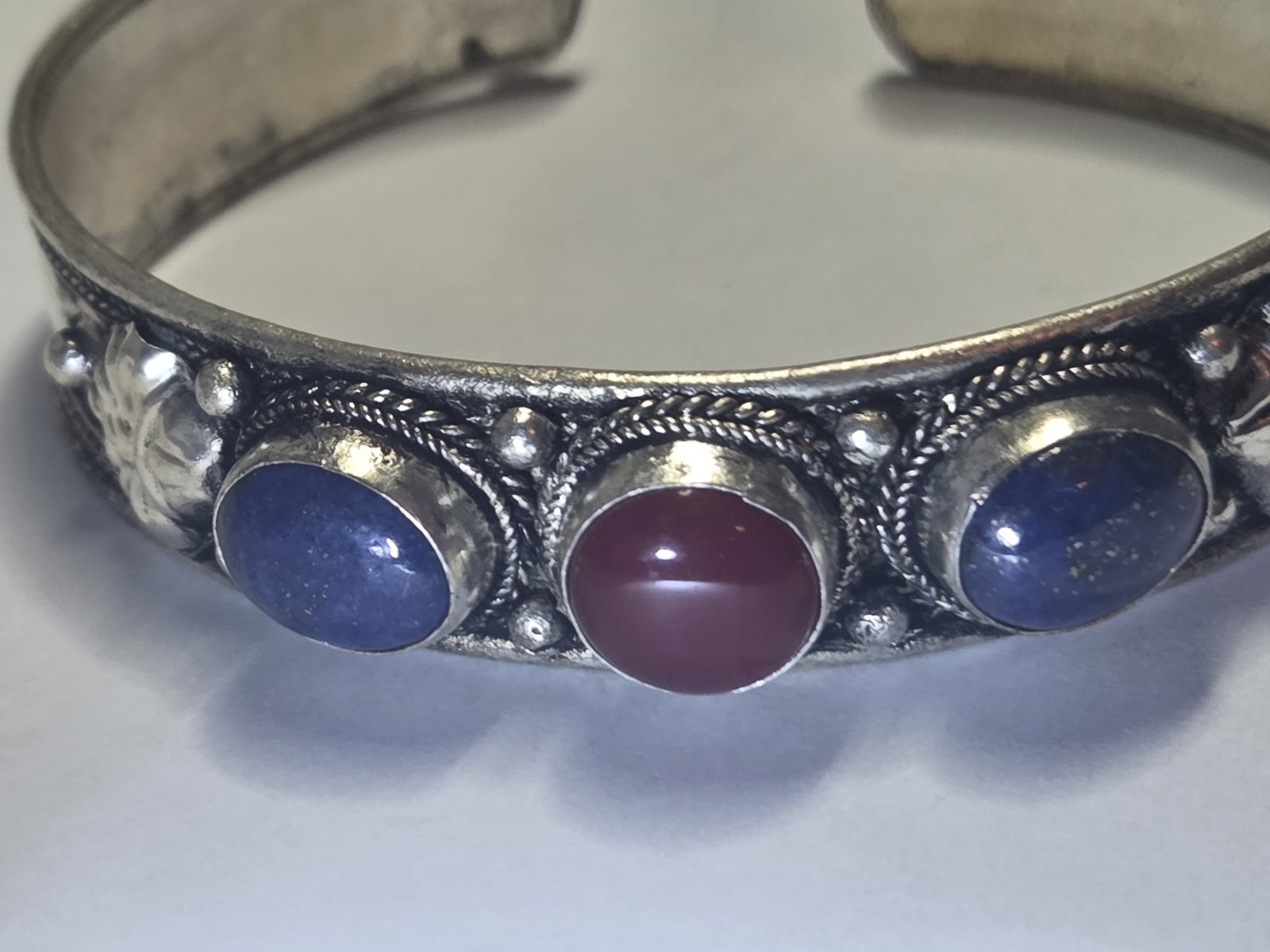 Vtg Silver Tone Southwest Style Open Cuff Bracelet Turquoise & Red Stones 7.5″
