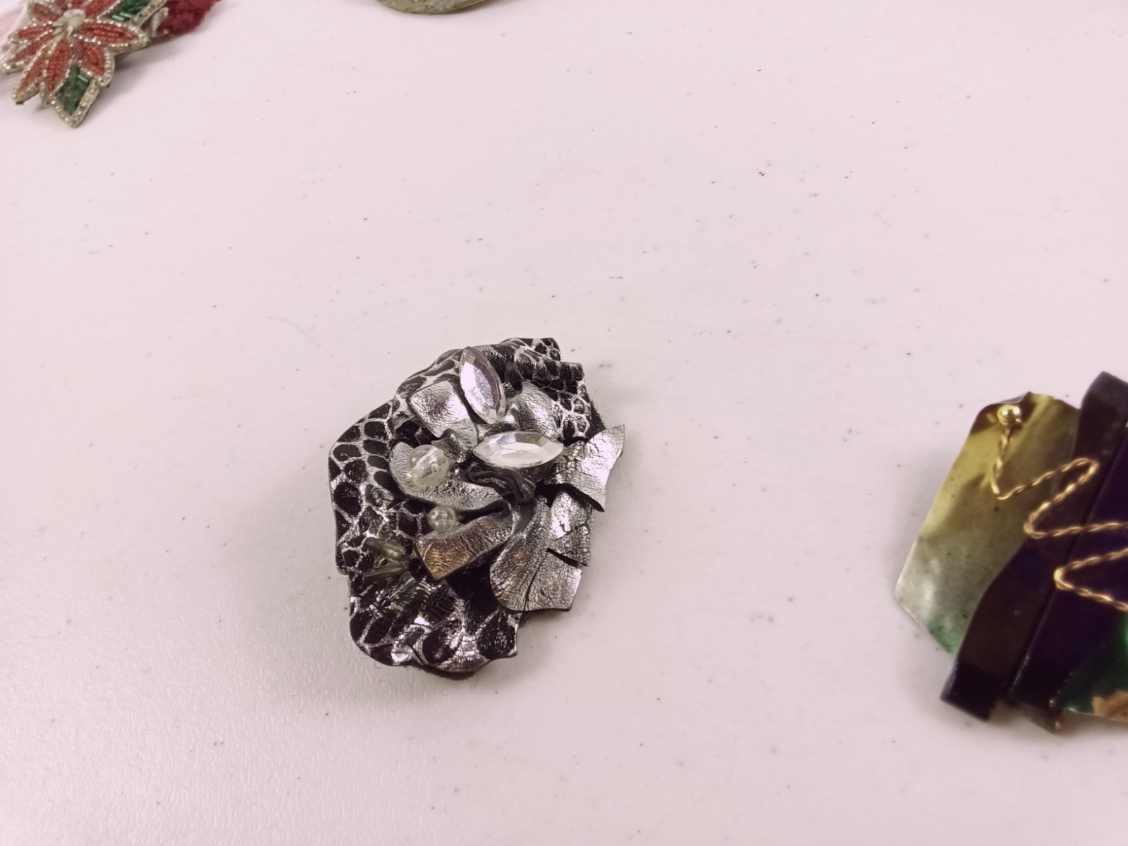 Brooch Pins Lot of 2 Beetlejuice Mara Schitts Creek Flare Tin Aluminum Party 2pc