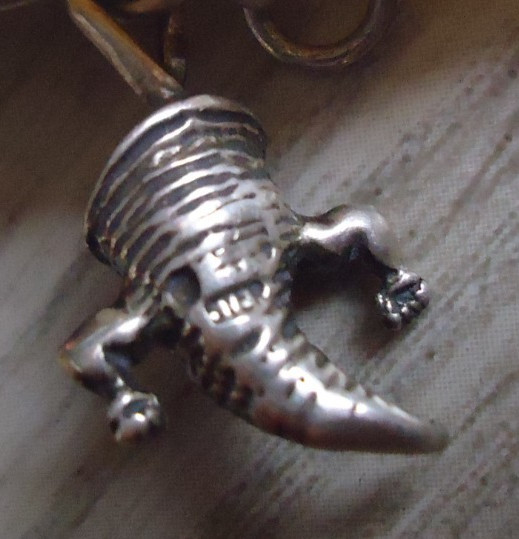 Wizard Of Oz Silver Charm Pin Articulated Tin Man Dorothy Tornado Todo Slipper