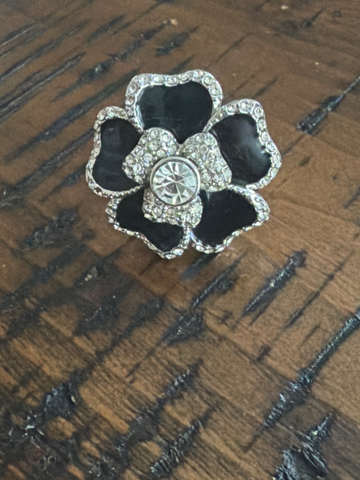 Vintage Lia Sophia Dahlia Clear Cut Crystal Black Enamel Flower Ring Size 8
