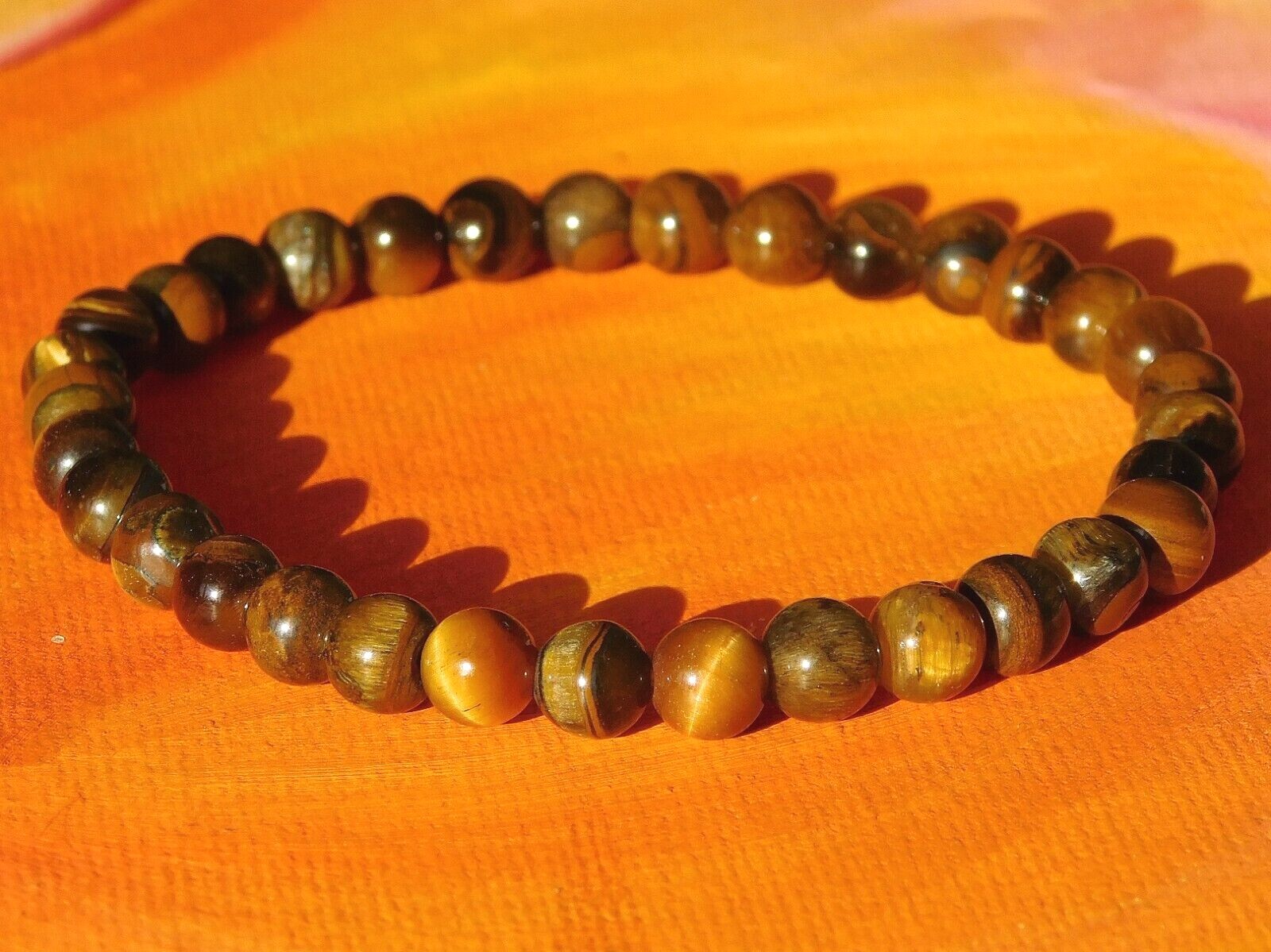 Mens / Ladies Handmade 6mm Gemstone Beaded Bracelet – Natural Tiger’s Eye.