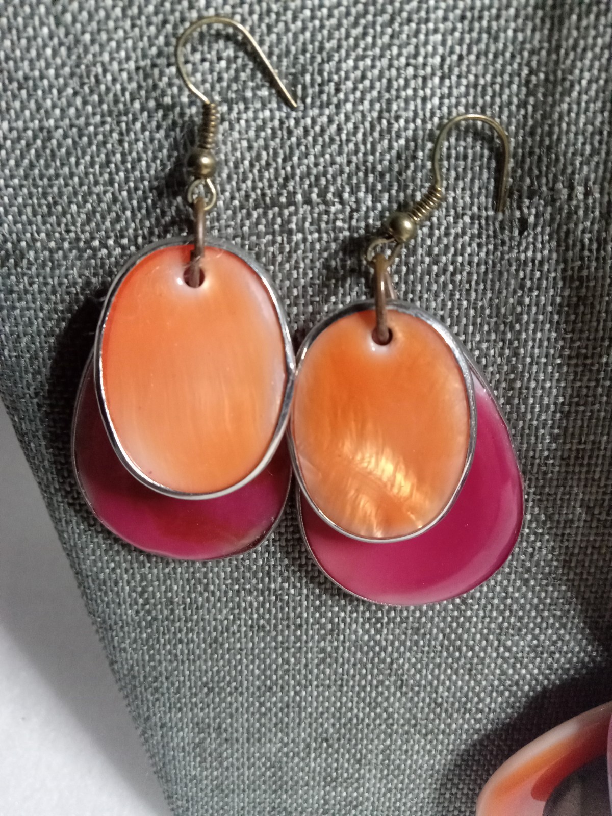 Chico’s Vibrant Pink And Orange Beaded Staement Necklace & Earring Set