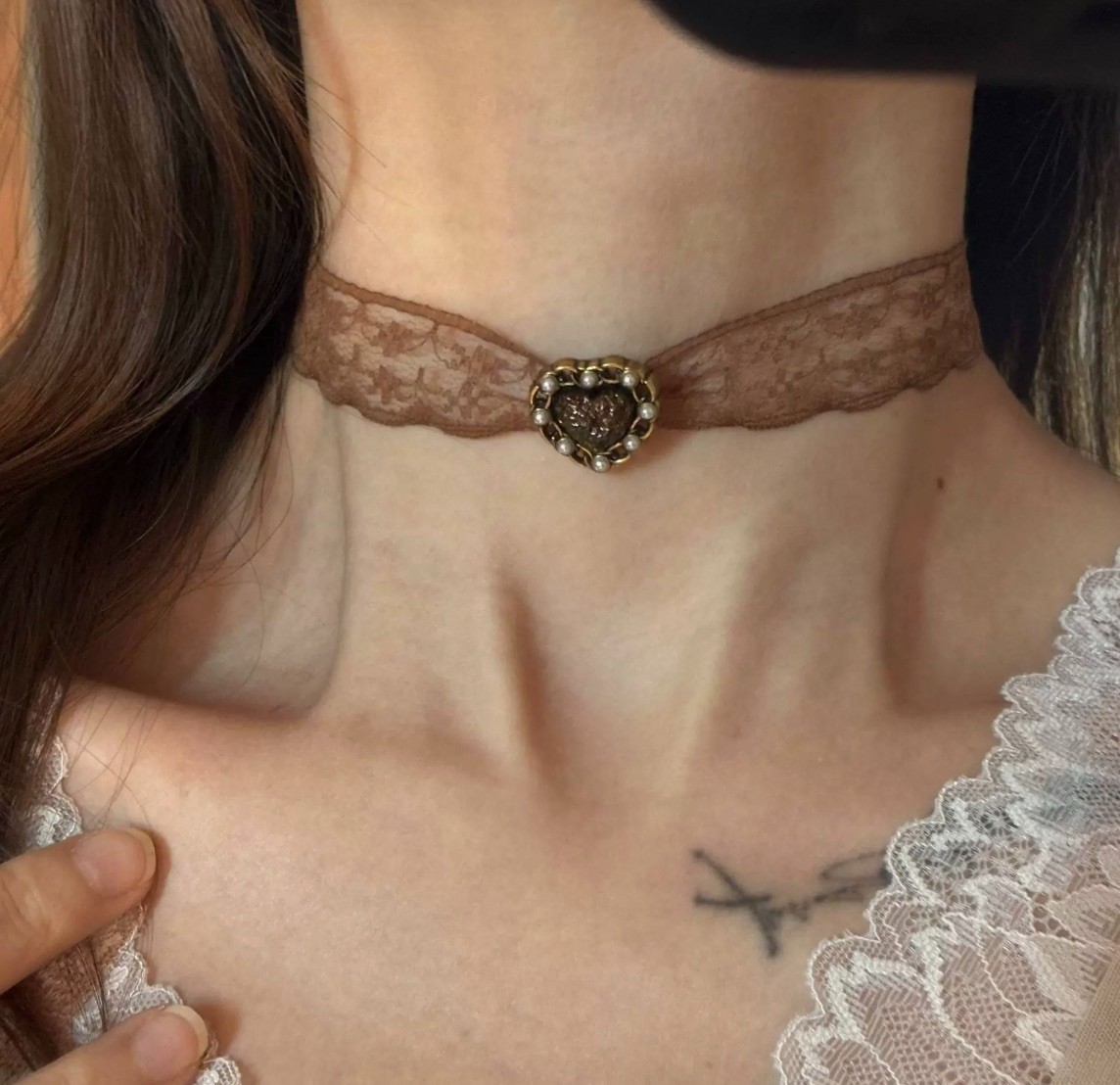 Vintage Lace Heart Choker Necklace for Women | Romantic Gothic Aesthetic Neck