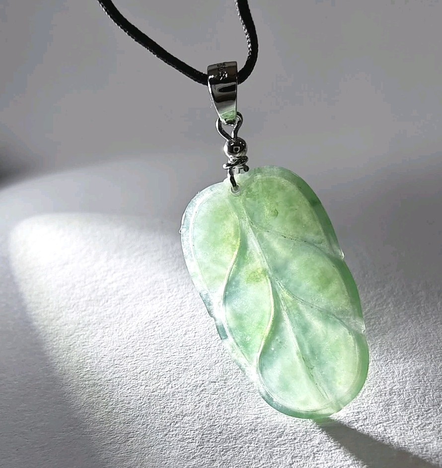 Certificated Jade Leaf Pendant Blue Icy Jadeite translucent 蓝绿冰种翡翠A货 叶子 大业有成