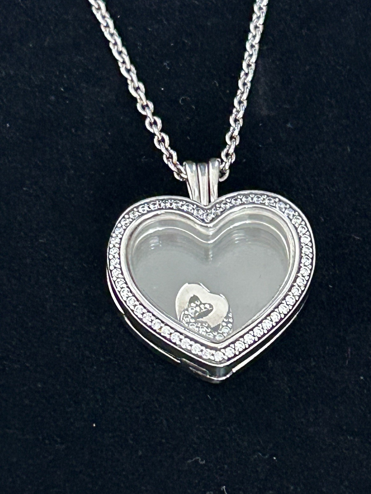 Authentic Pandora 2.5cm pavé Heart floating Locket & adjustable chain