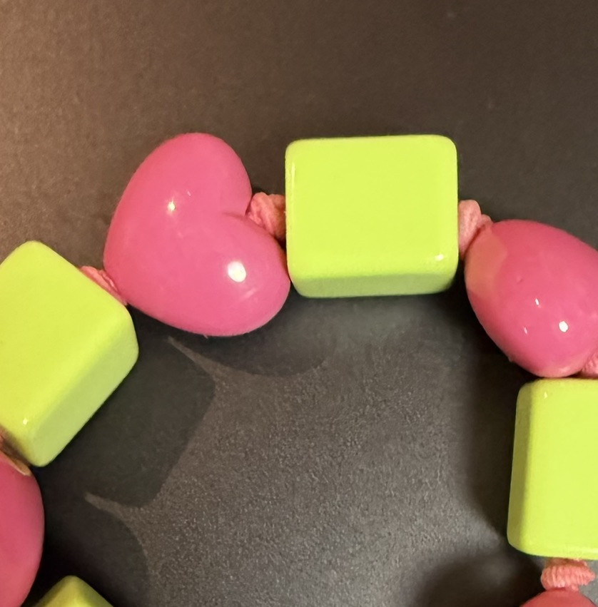 Gymboree Lovable Giraffe Pink Hearts Lime Green Cubes Girls Stretch Bracelet