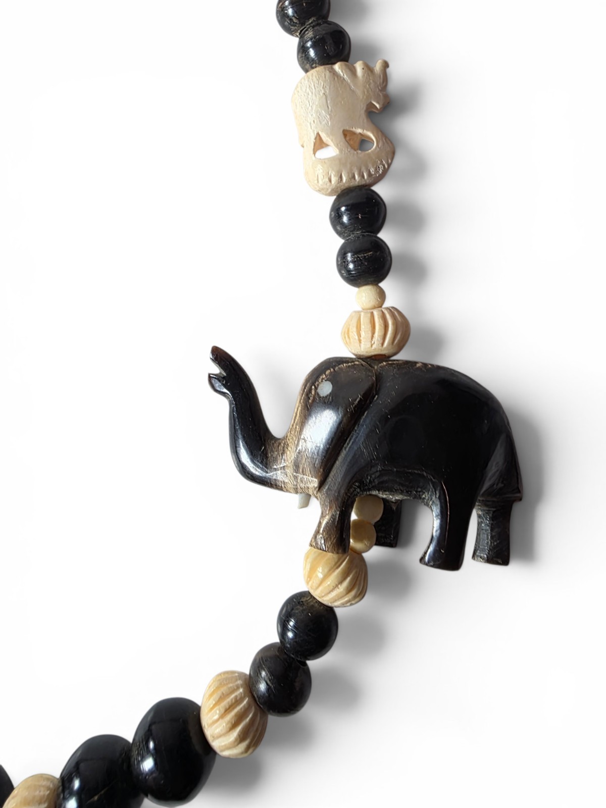 Vintage Chunky African Safari Carved Wood Elephant Necklace Deadstock