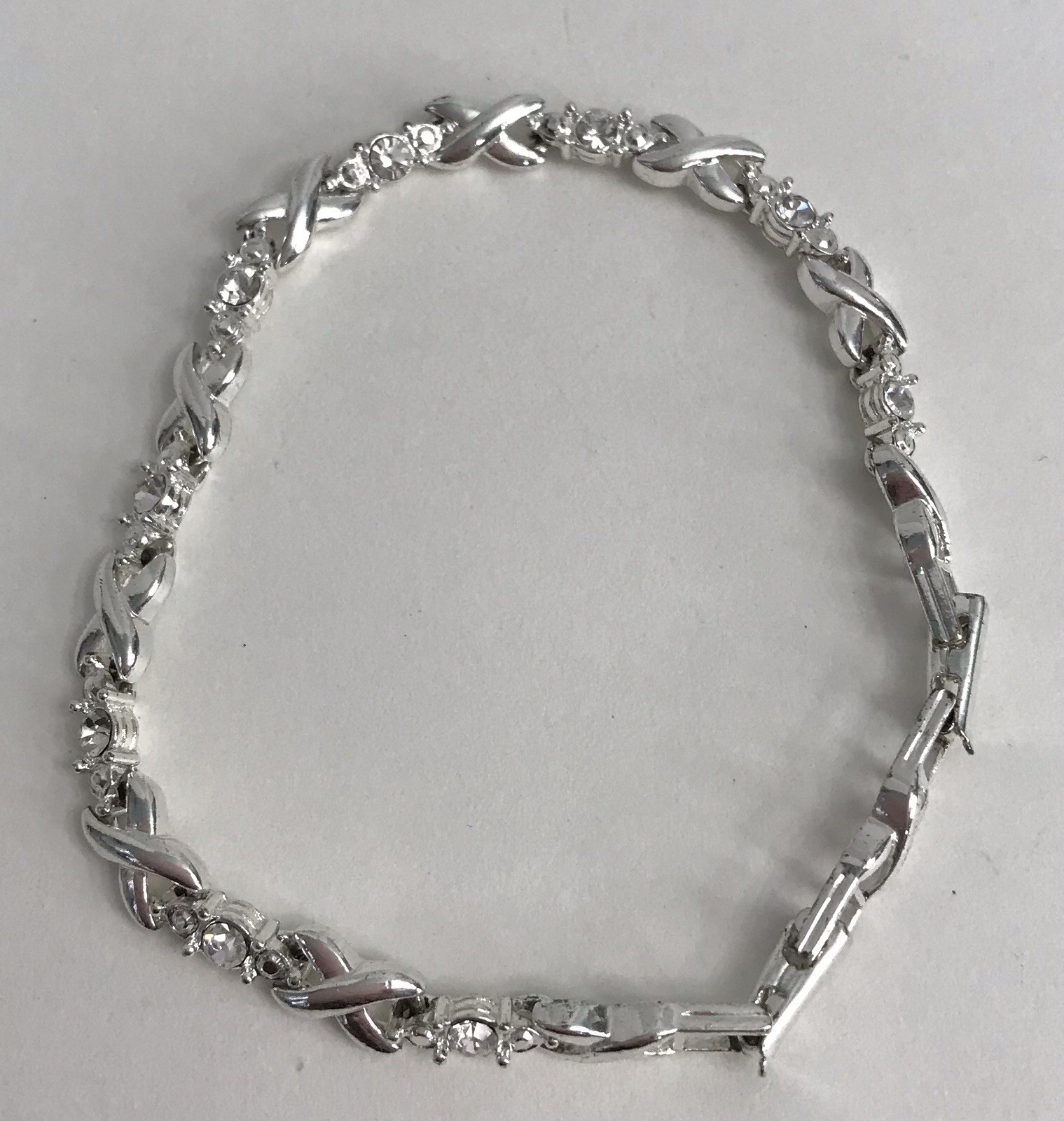 Bulk Jewelry Lot Of 20 Bracelets Branded & Unbranded