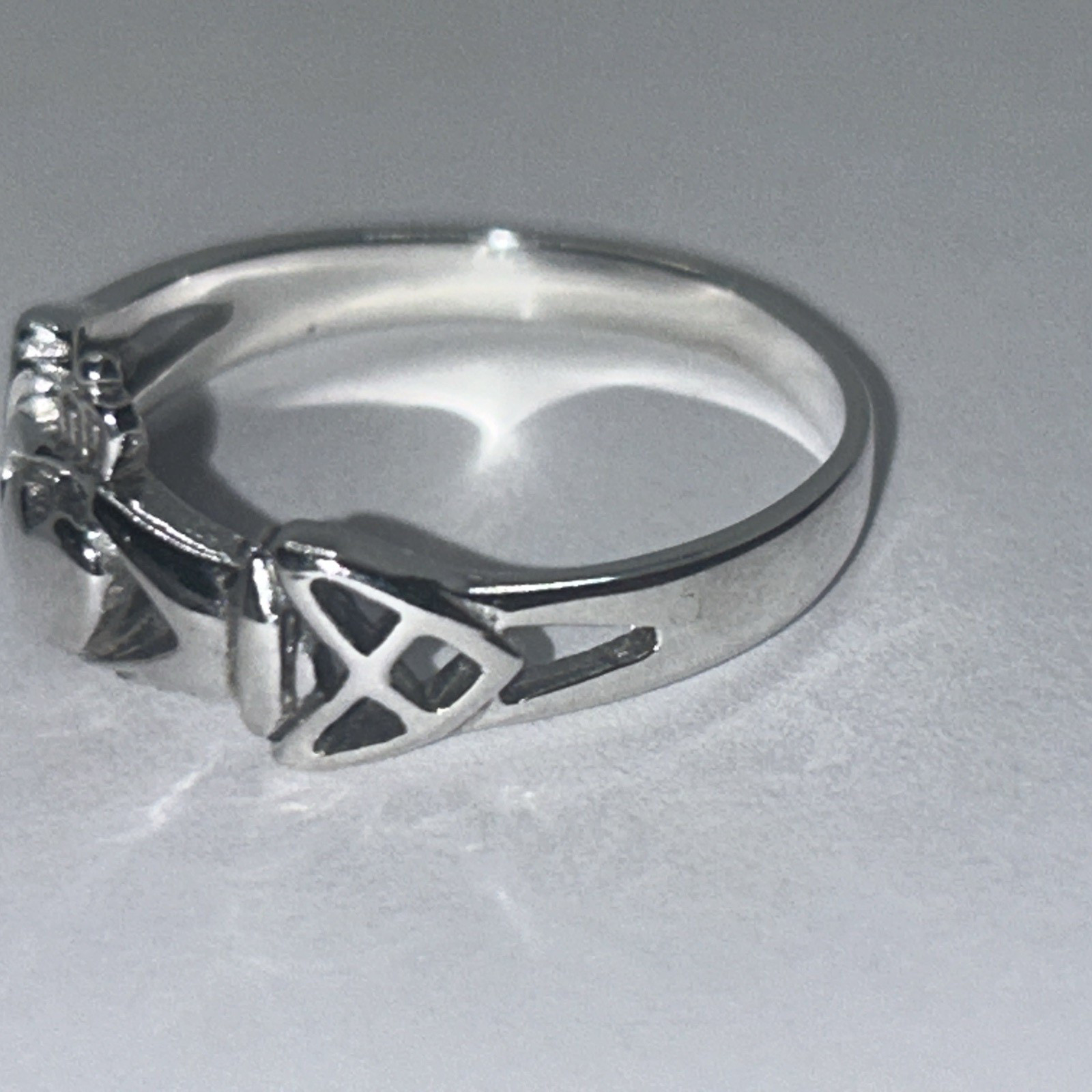 New Sterling Silver Claddagh ring size 7,8,9, 925