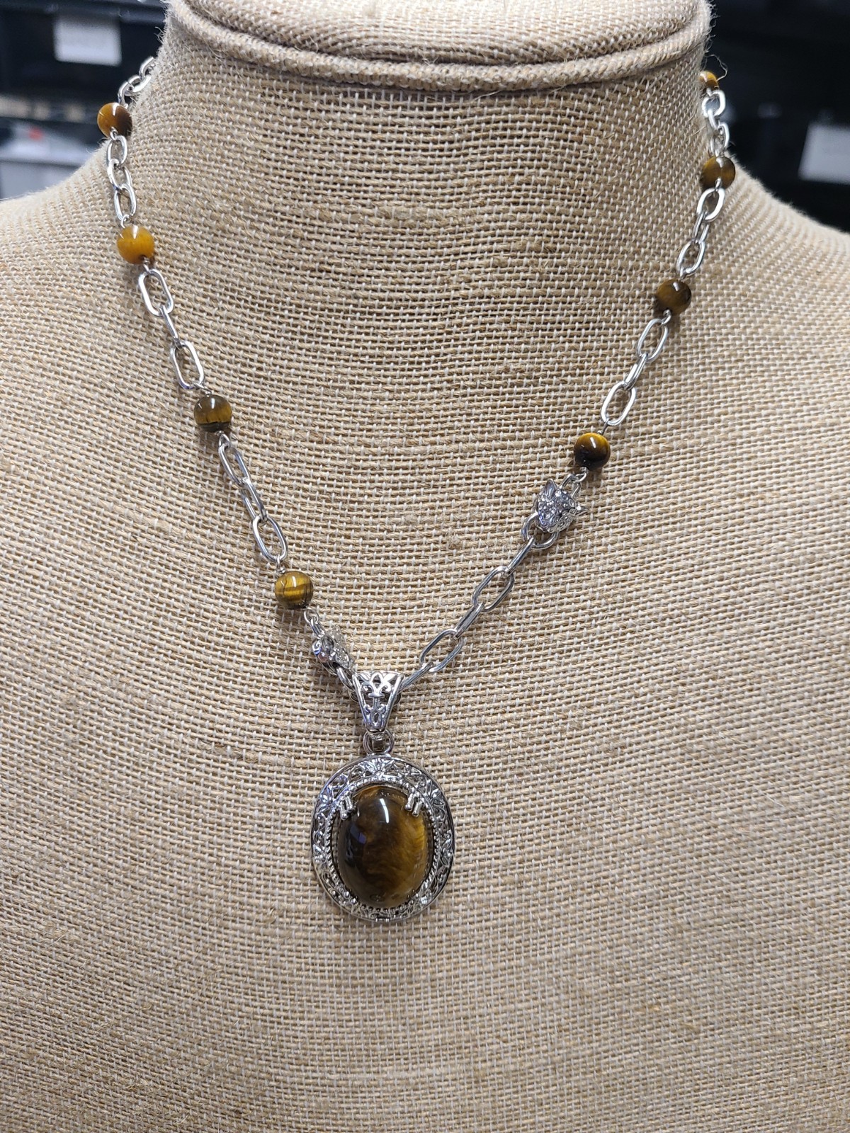 EverTrue Tigers Eye 29.65 ctw Fancy Necklace 18 Inches in Platinum Bond