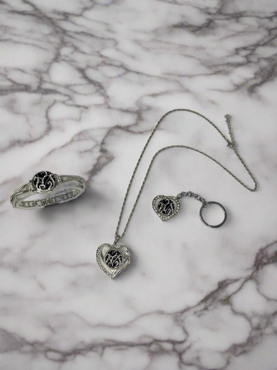 All Hearts Change it, Snap It Bracelet, Necklace & Keychain collection