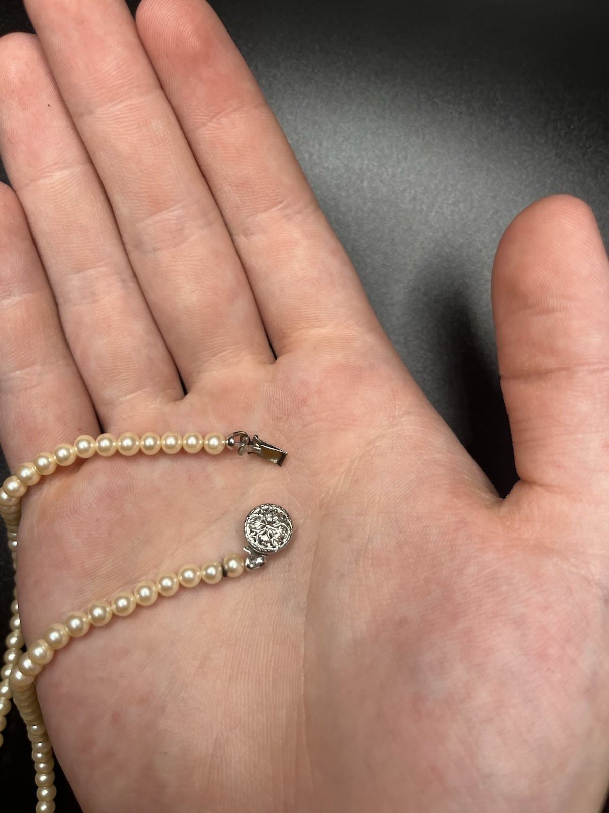 Women’s Pearl Necklace, Design Clasp-10.3grams, 15in
