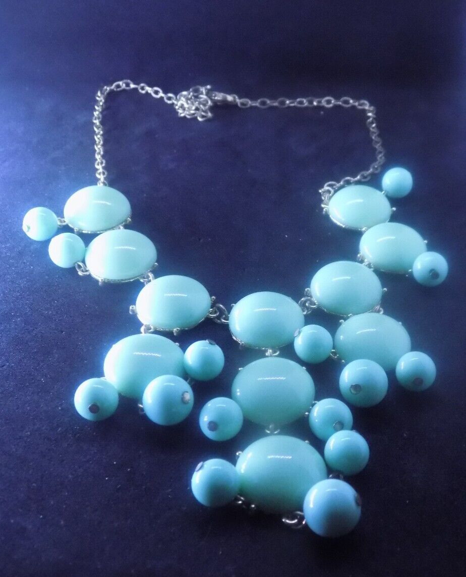 Light Green Mint Cabochons Bib Necklace Statement 19-22 in Gold Tone (327)