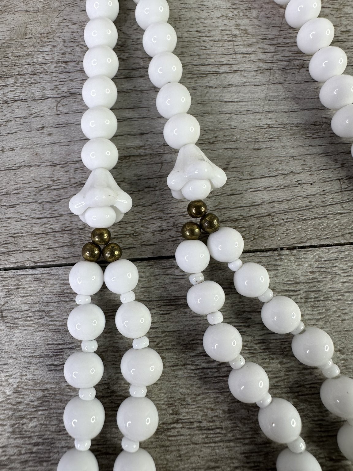 Vintage White Milk Glass Beaded Multi-Strand Necklace 34″ Graduated Beads