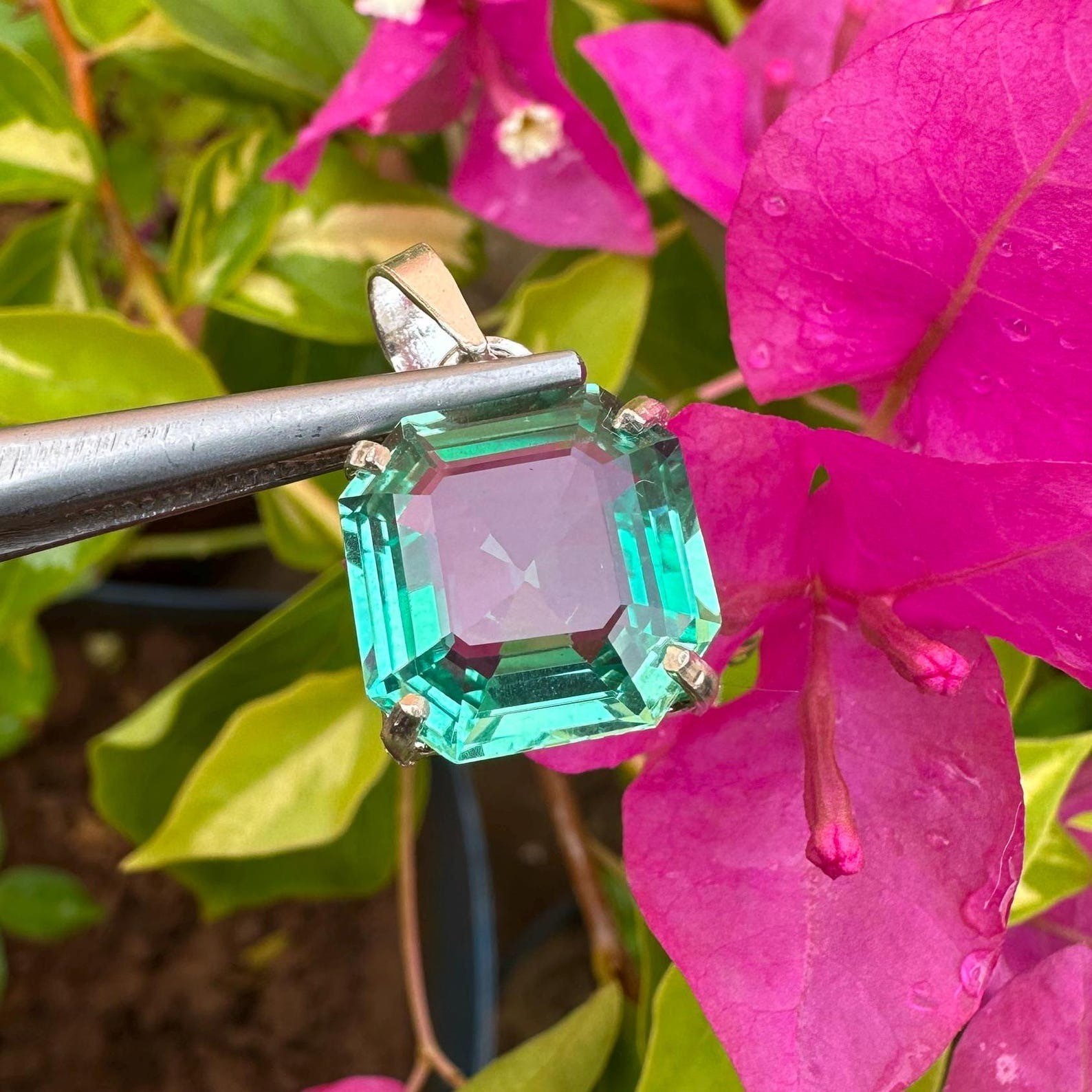 30 CT+ Natural Certified Green Sapphire Loose Gemstone 925 Solid Silver Pendant