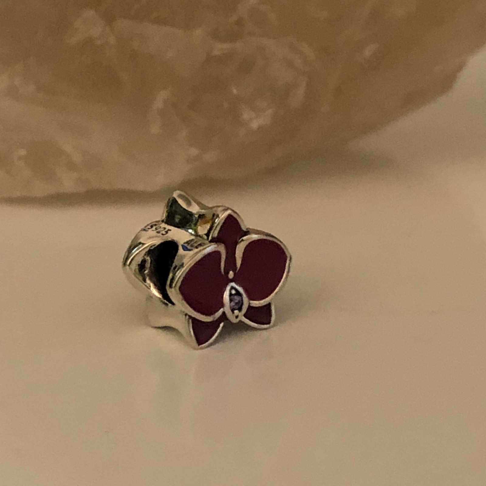 Radiant Orchid Enamel Purple Charm Bead 792074EN69
