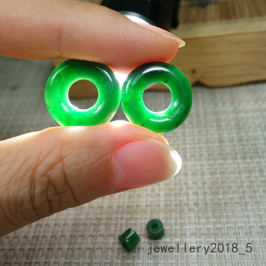 1 pair Certified Green Burma 100% Natural A jadeite Jade Donut 甜甜圈