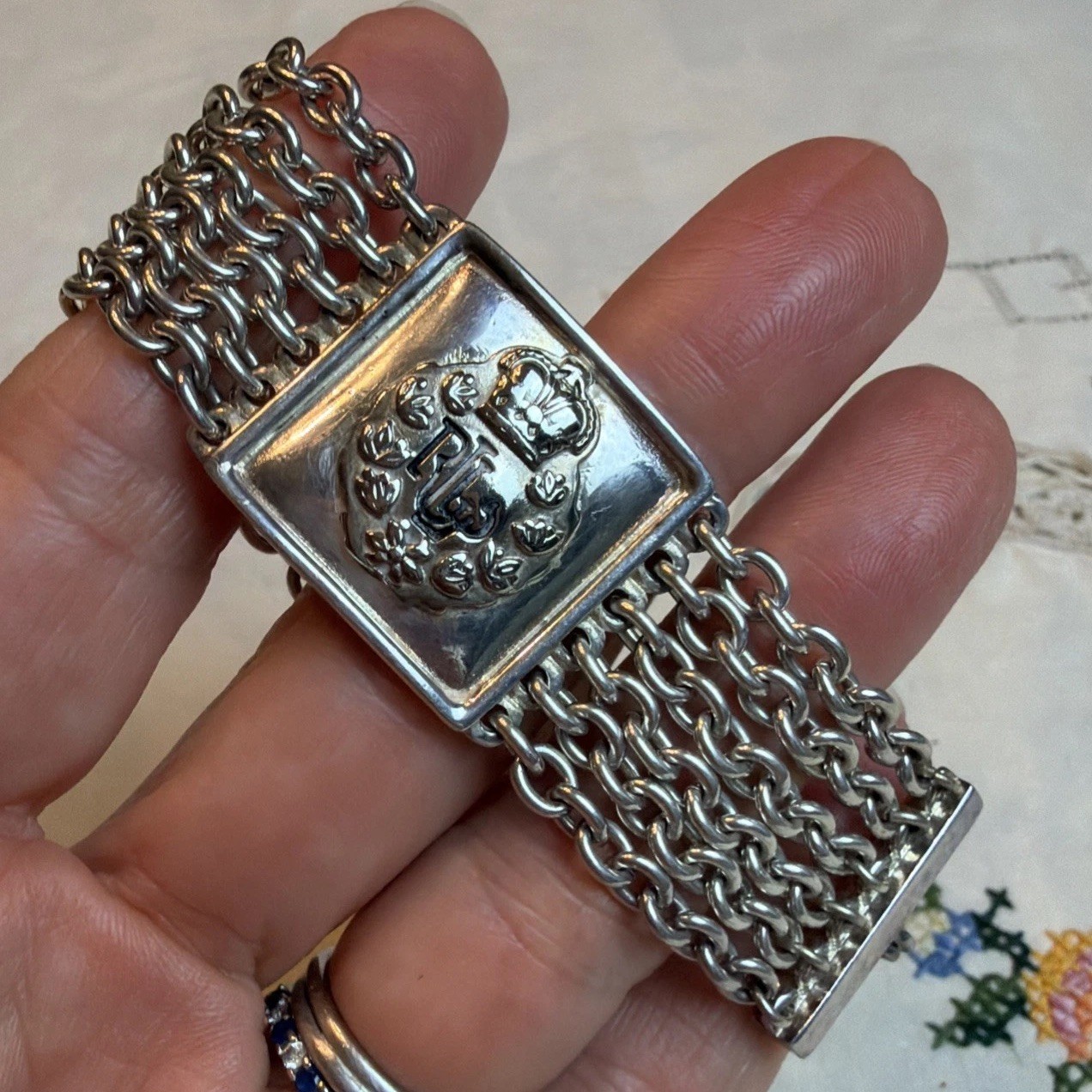 VTG Lauren Ralph Lauren 6 Strand Silver Tone Chain Bracelet With Crest Toggle