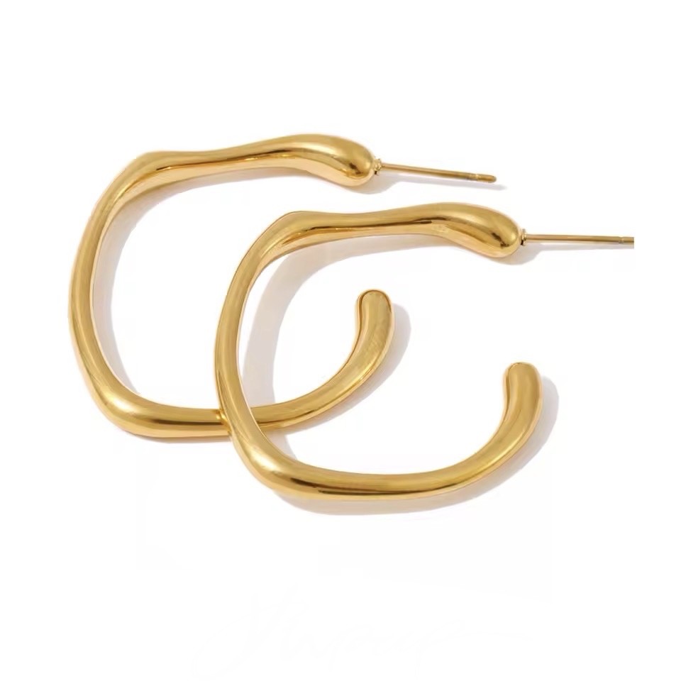 ZARD Irregular Wave Hoop Earrings in Vermeil Gold