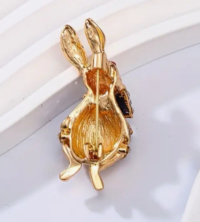 Easter Spring Rabbit Bunny Alice In Wonderland Gold Rhinestone Pin Brooch