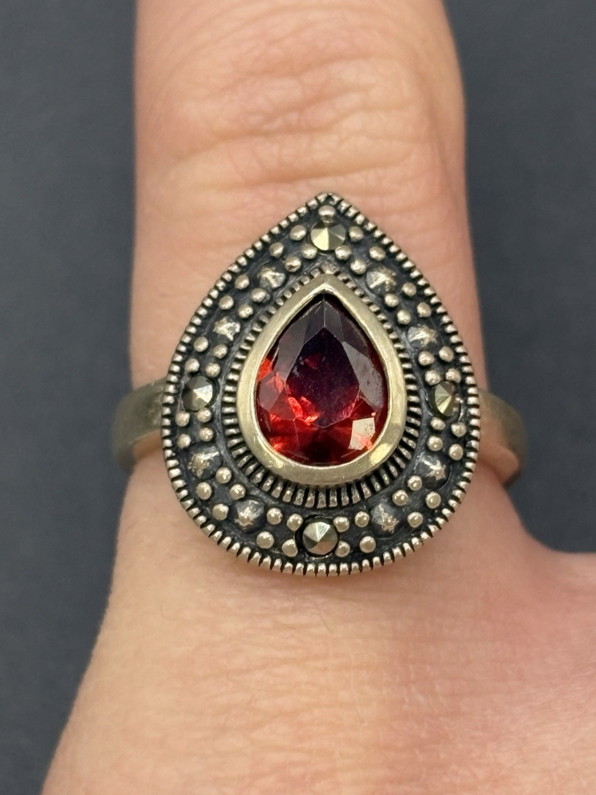 Vintage Ross Simons Sterling Silver Red Cubic Zirconia Ring Size 7 4 Grams E20