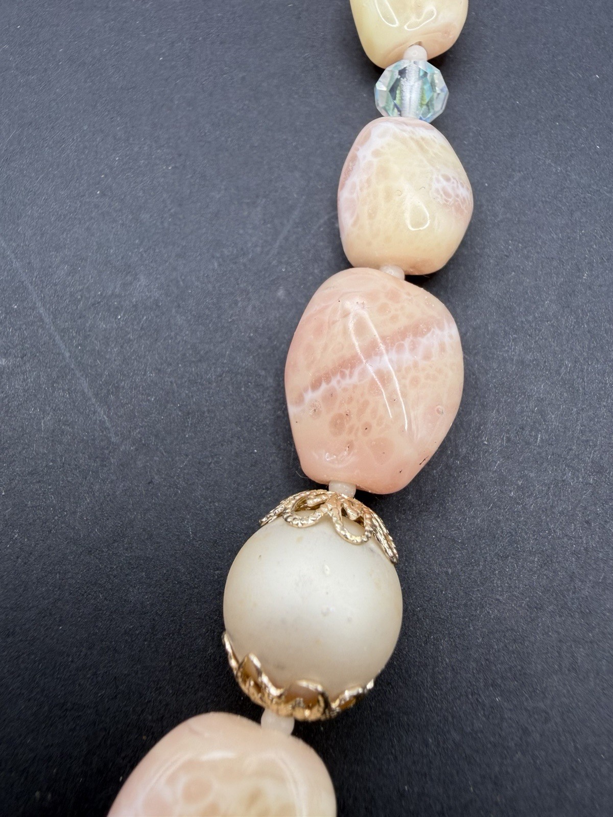 Pink Marbled Beaded Necklace Rhinestone Flower Box Clasp 19″ Japan Vintage