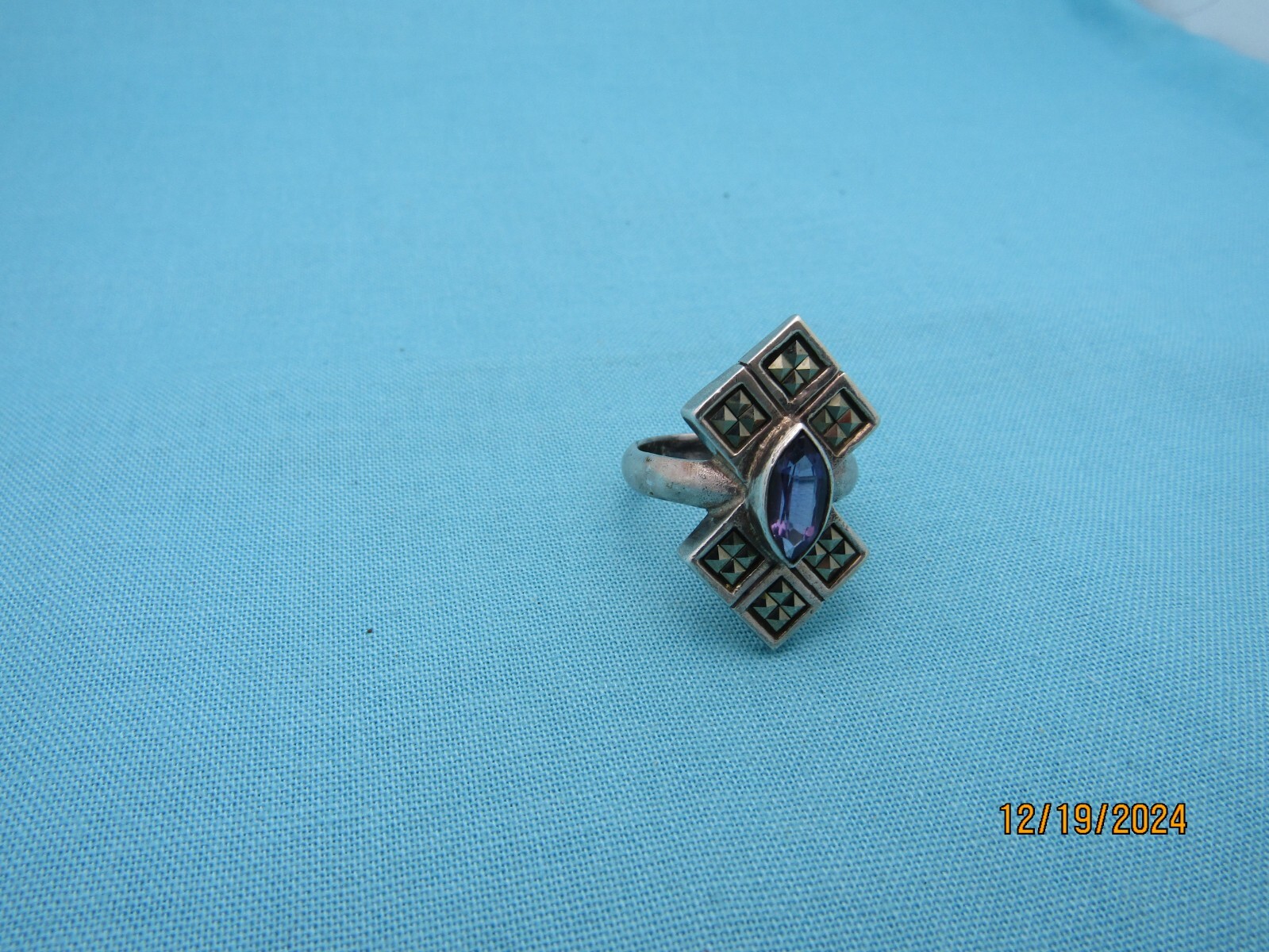Vtg Sterling Silver Amethyst CZ Stone Design Ring Size 7.5” 7.3 Grams X676