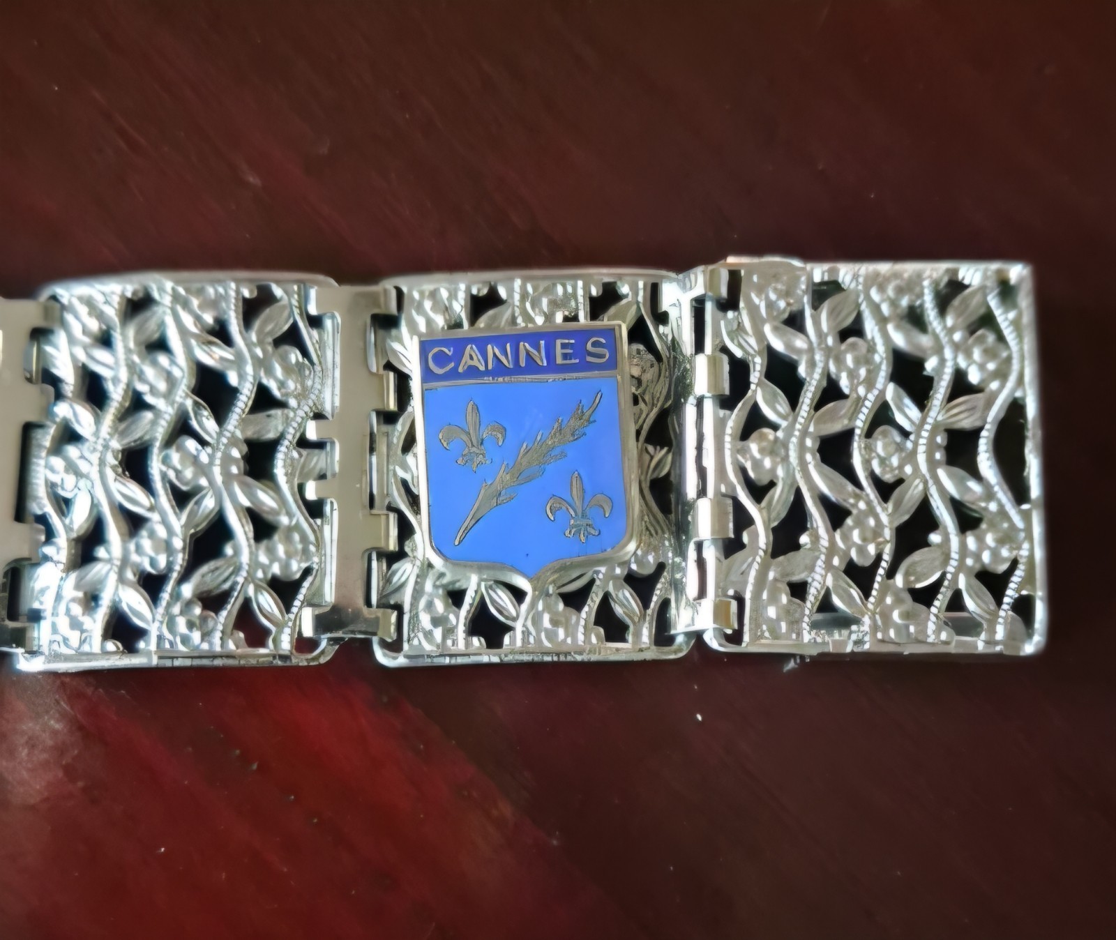 Vintage France Themed Silver Tone Filigree Design Souvenir Bracelet