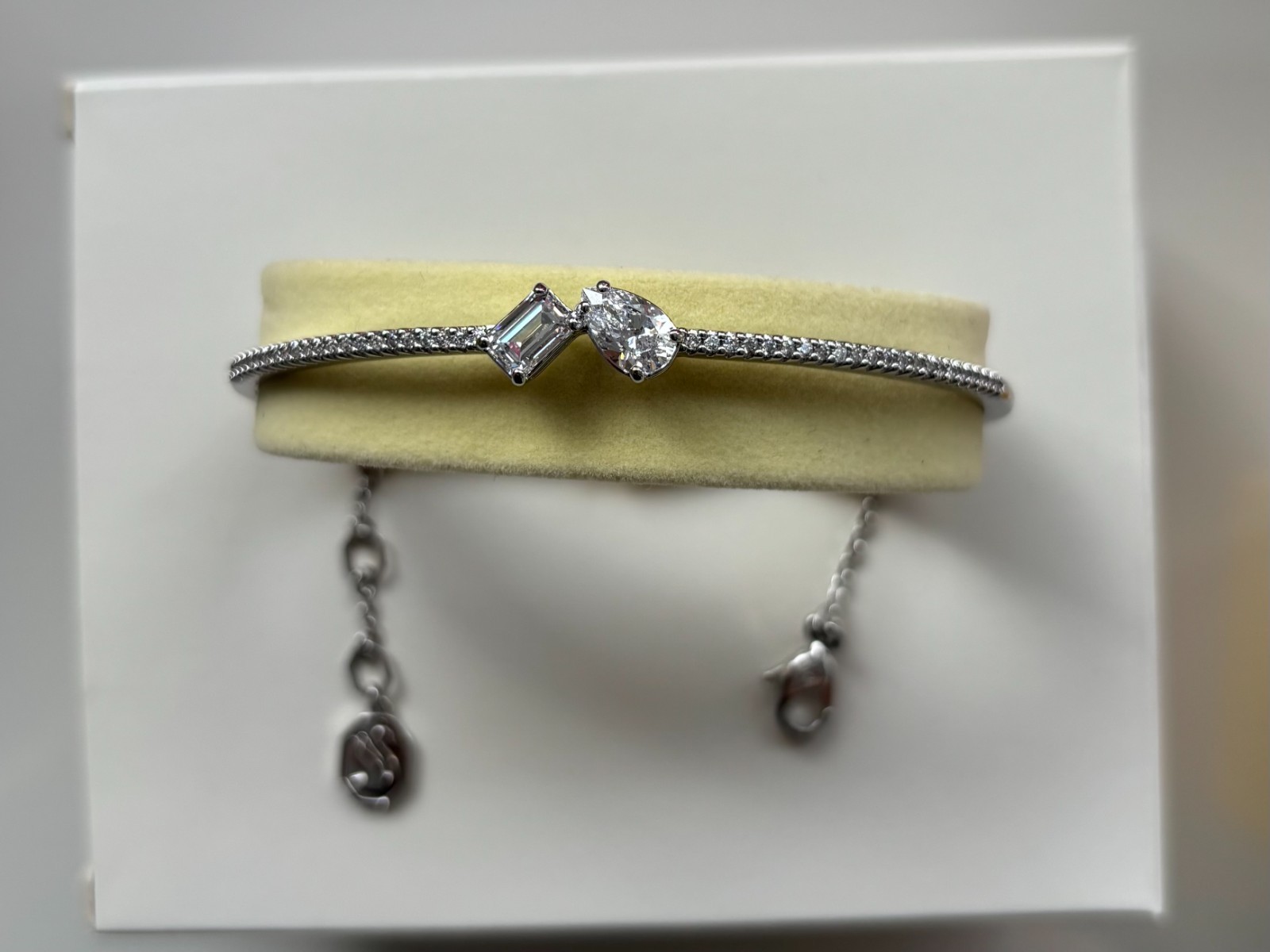 Genuine Swarovski Mesmera Bangle (Model 5667253)
