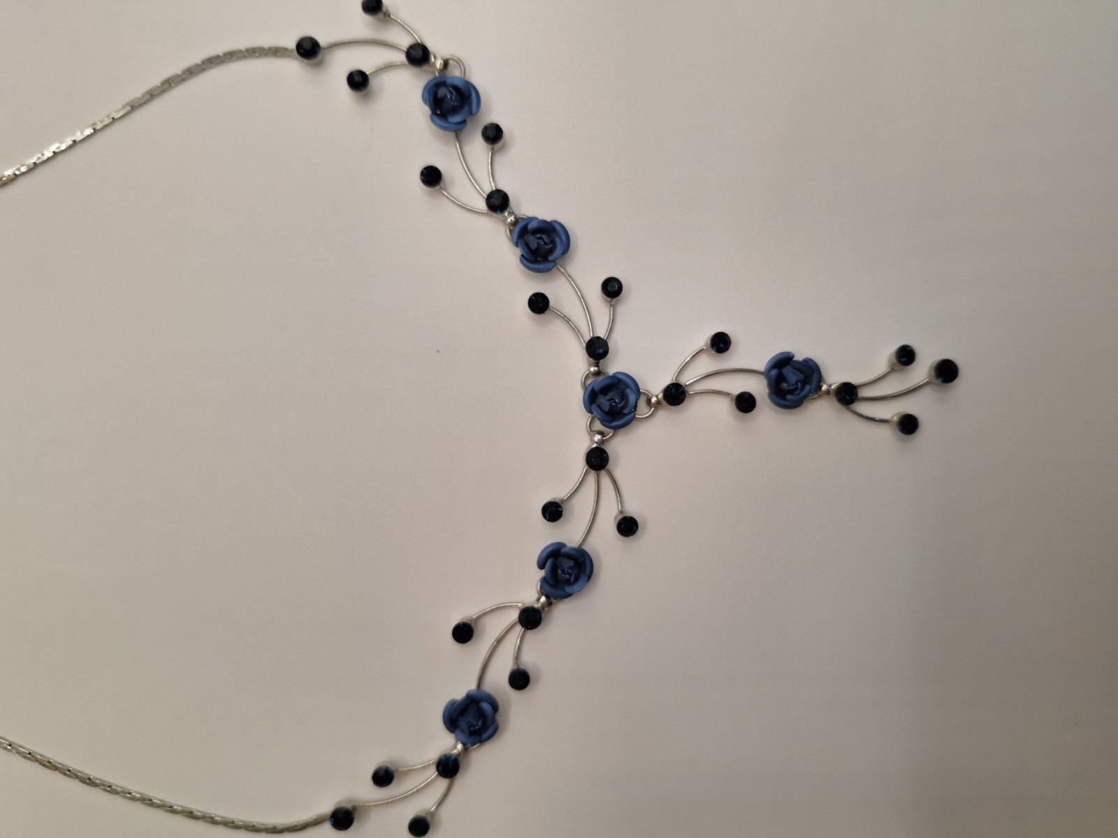 Women Collection by Veritas Navy Blue Rose Necklace Silver Tone Nickel Free