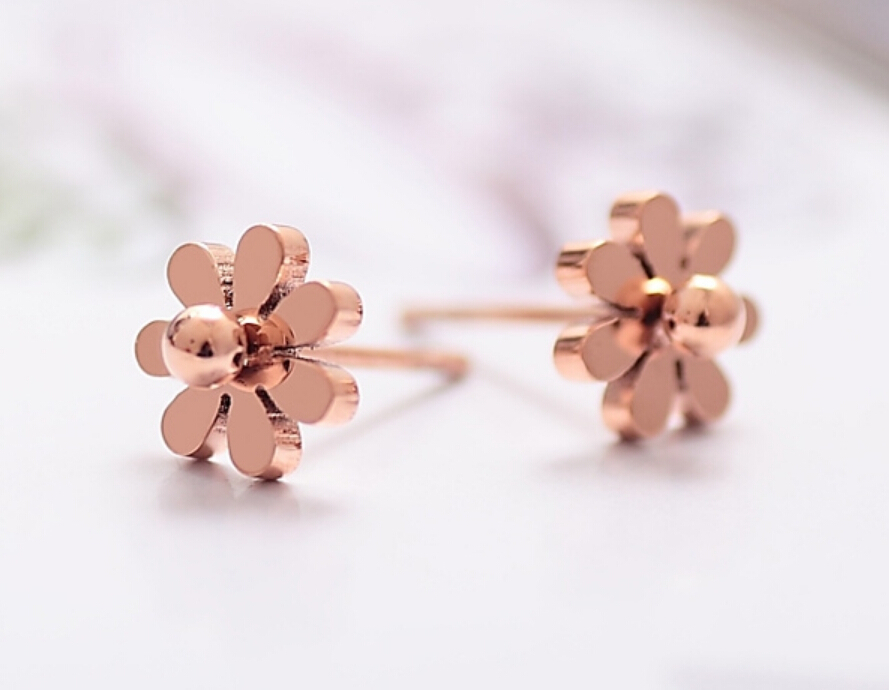 18KGP Rose Gold Stainless Steel High Polished Daisy Stud Earrings