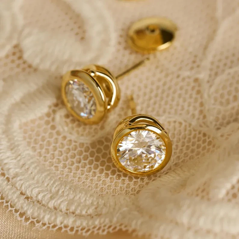2.00 Ct Round Cut Simulated Diamond Solitary Stud Earring 14k Yellow Gold Plated