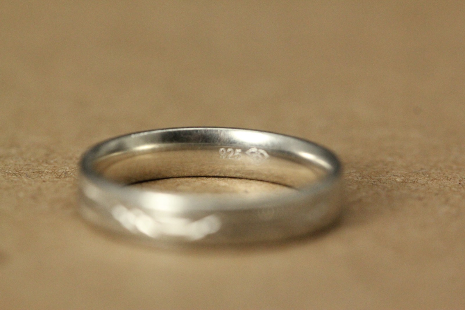 925 Sterling Silver Diamond Cut Size 7 Ring 2.9 Grams (RIN9636)