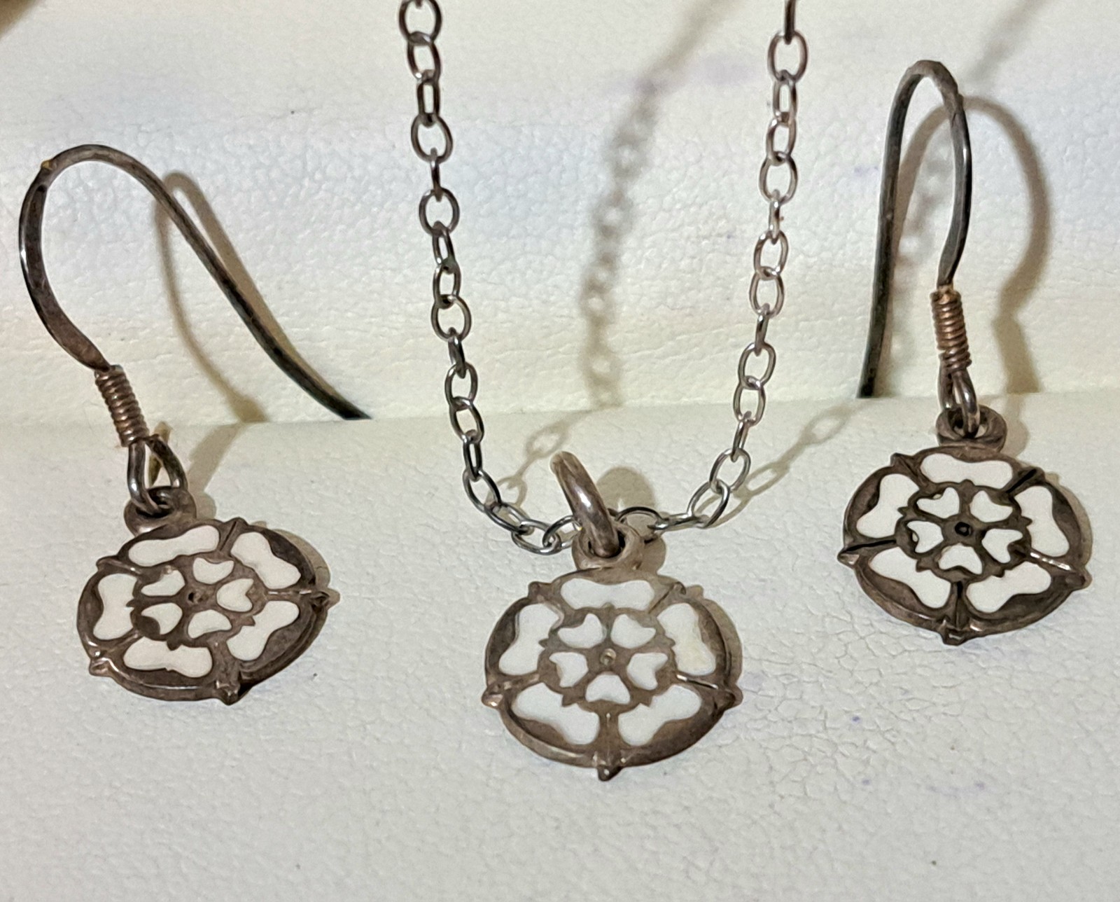Vintage Sterling Silver 925 Necklace&earrings Set,White enamel”Rose”3.8gr,40cm