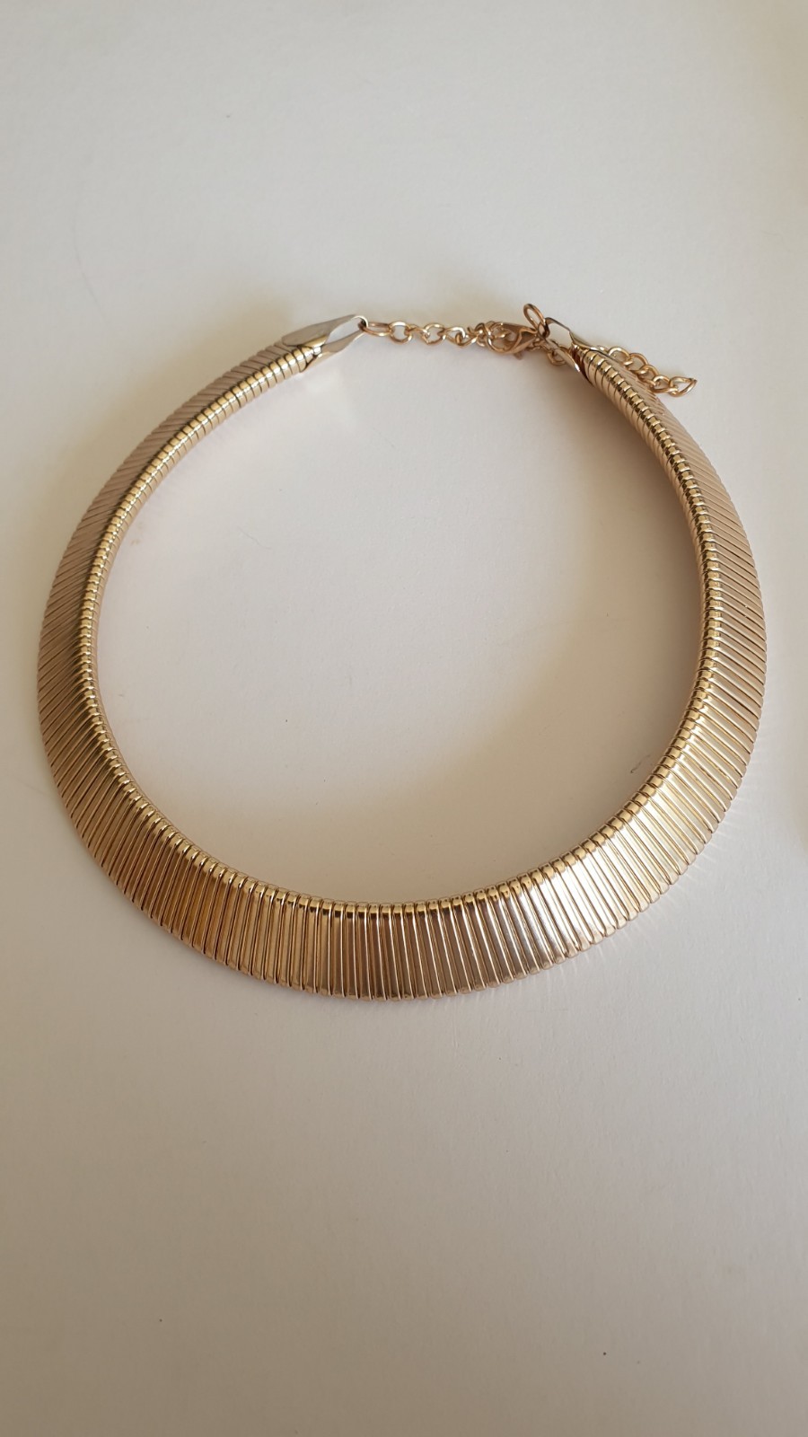 NEW Love Rocks Gold Plated Ribbed Tubogas Torque Collar Choker Necklace
