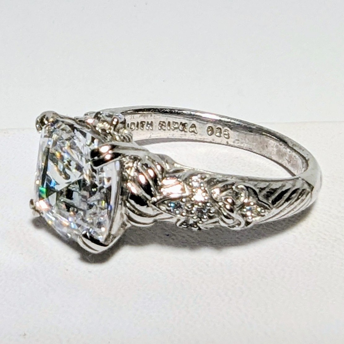 JUDITH RIPKA Sterling Silver 925 CZ Heart Ring Size 8.75
