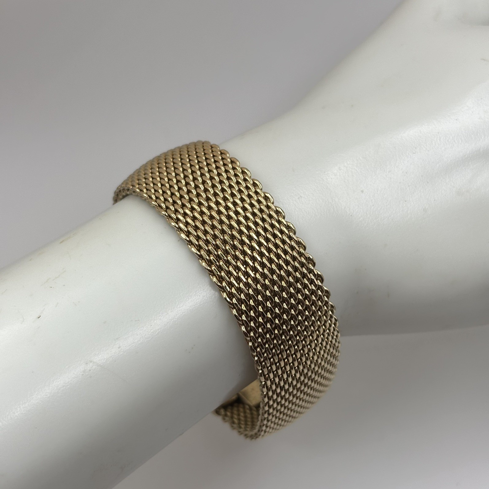 Woven Mesh Bracelet 14K Gold Electroplate ESPO Signed 7.5″ long; 0.75” wide 44g