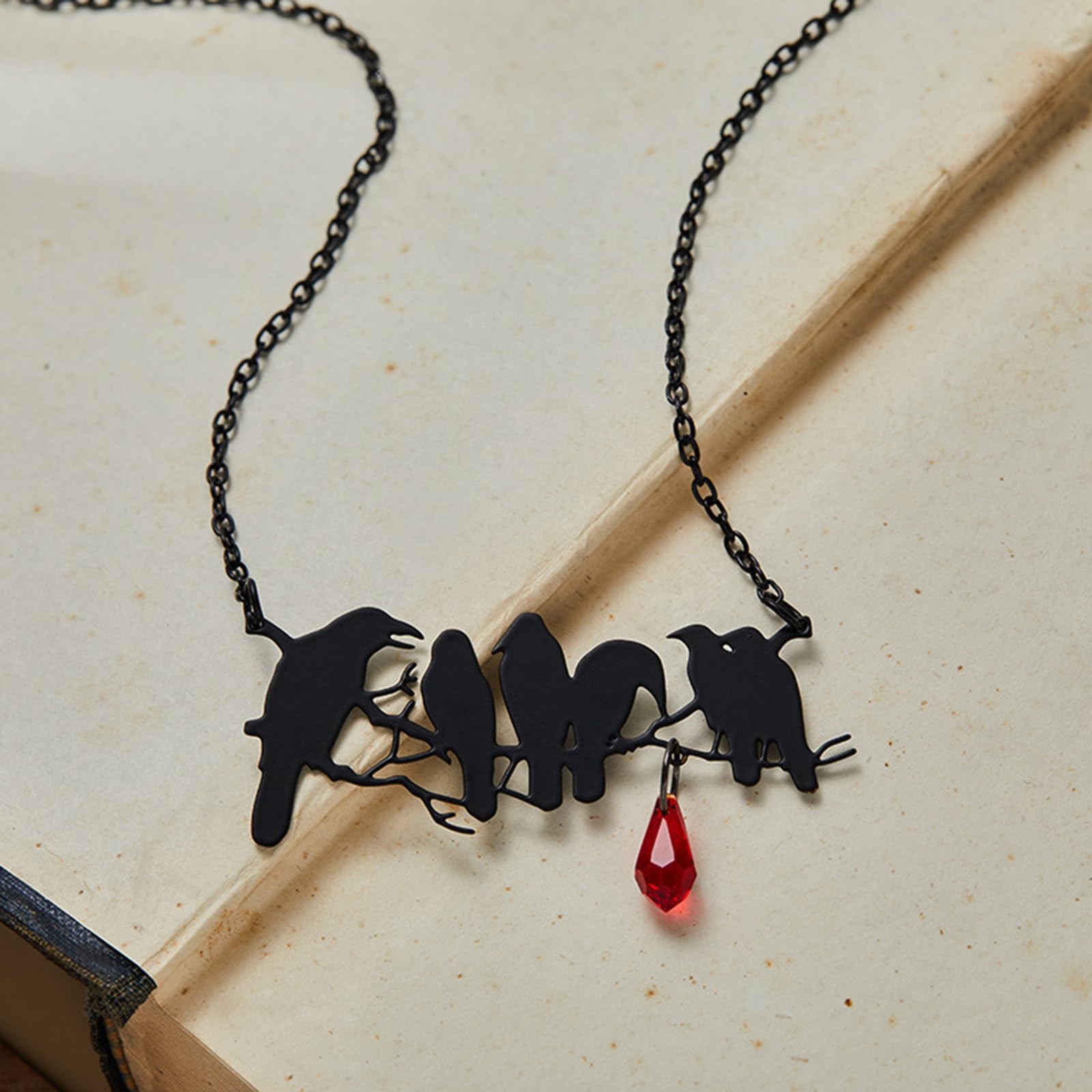 Halloween Crow Necklace for Women Vintage Gothic Black Crow Pendant Necklace Bla