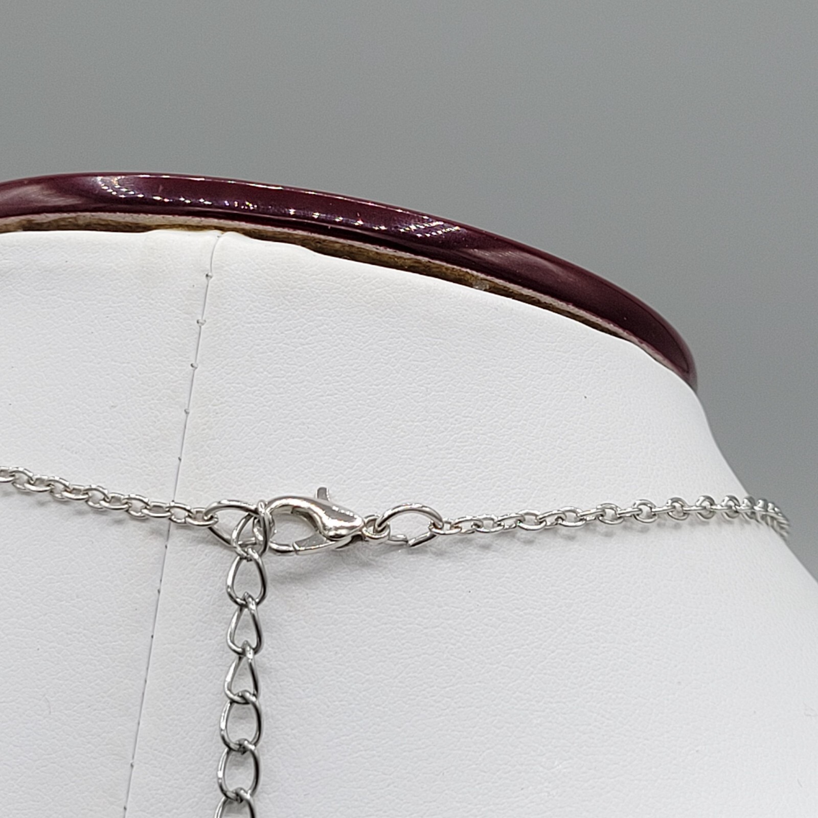 Adult Jewels Silver Tone Cable Chain Purple Quartz Stone Pendant Necklace 16 in