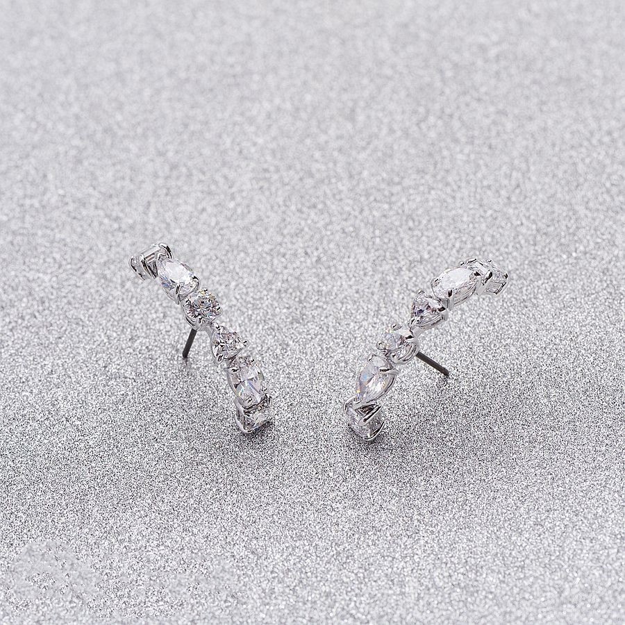 Swarovski half-ring C- shaped earrings Crystal pierced earrings