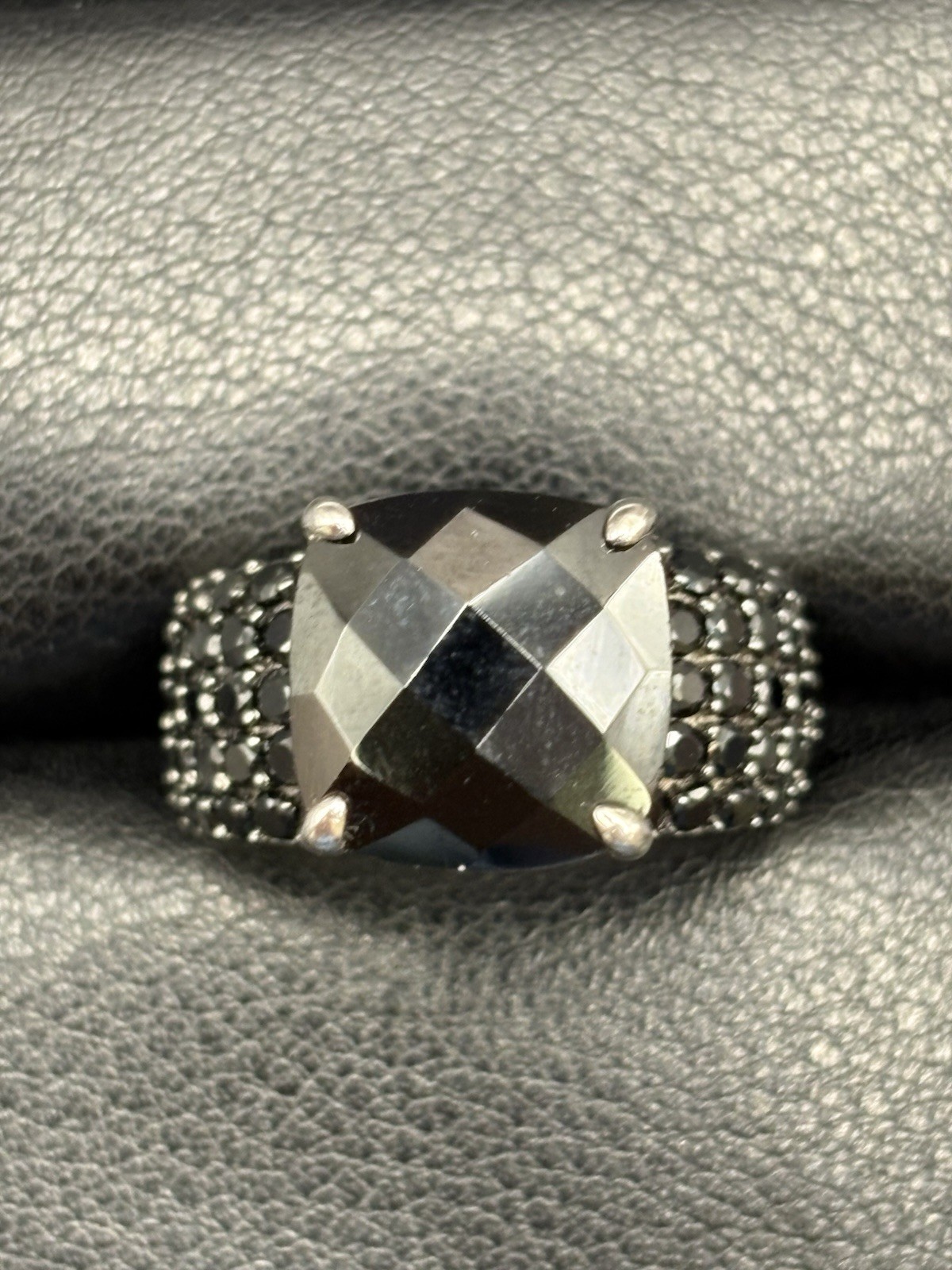 EUC Sterling Silver Black Cubic Zirconia Ring Size 8.25 7 Grams E27
