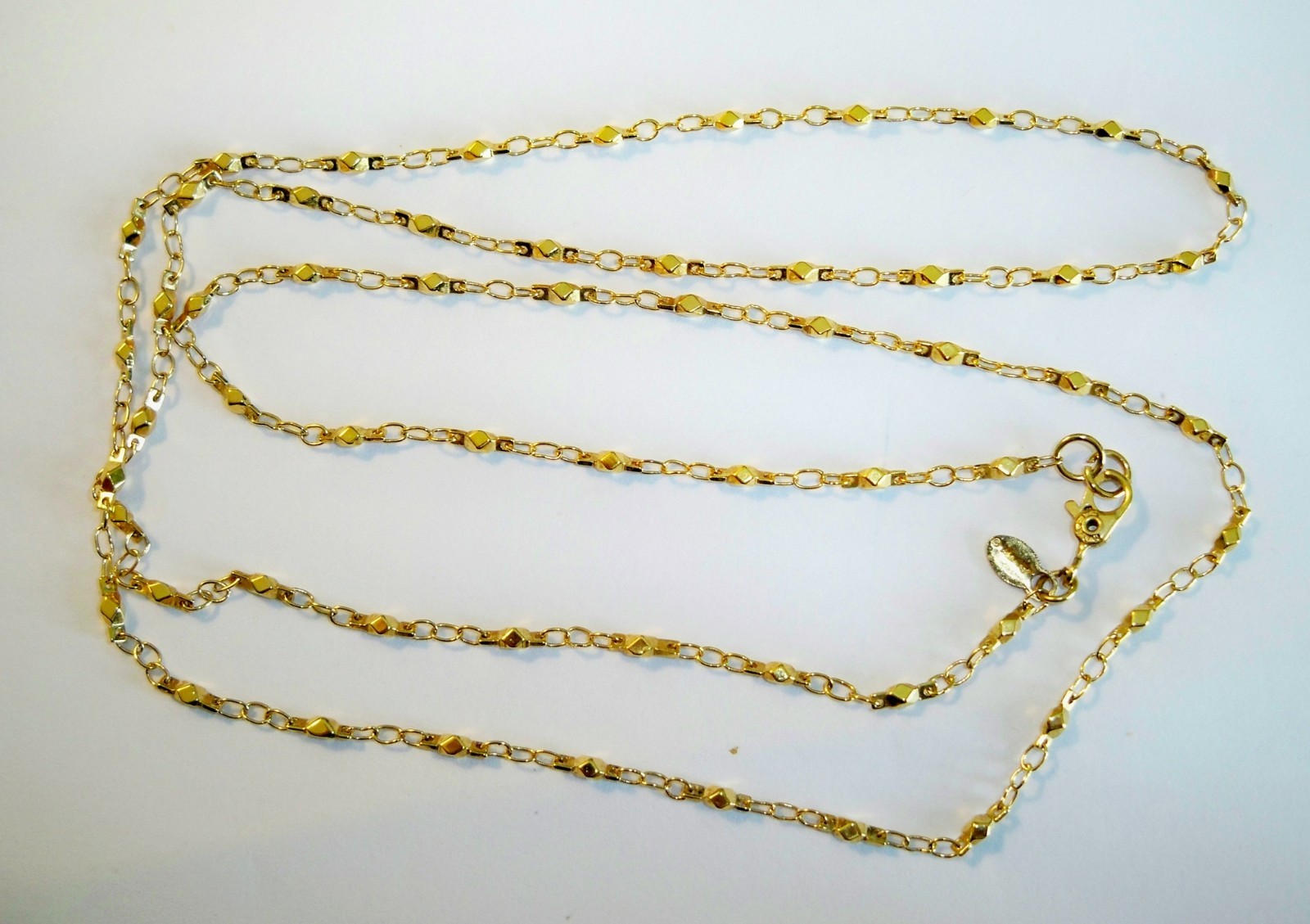 Vintage Monet Gold Tone Necklace 28″ Length Excellent