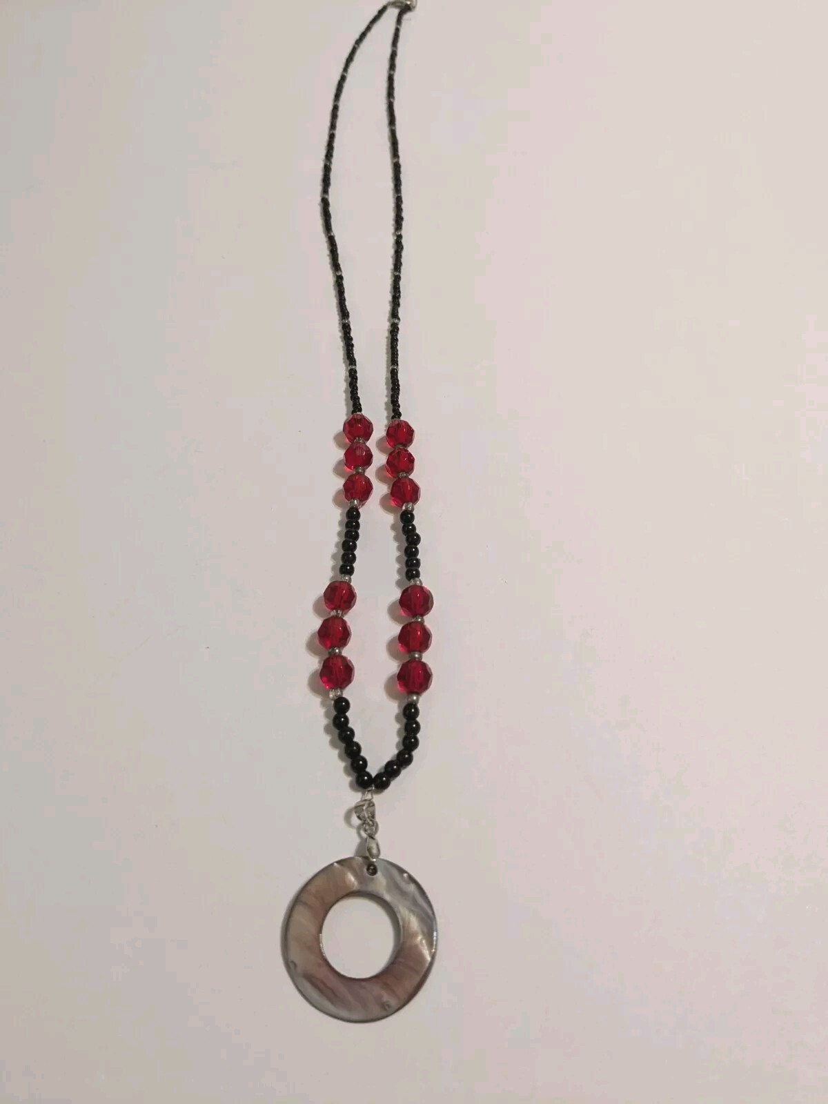 Multicolor Acrylic Beaded Wire Necklace With Shell Ring Pendant. 28″. BOHO