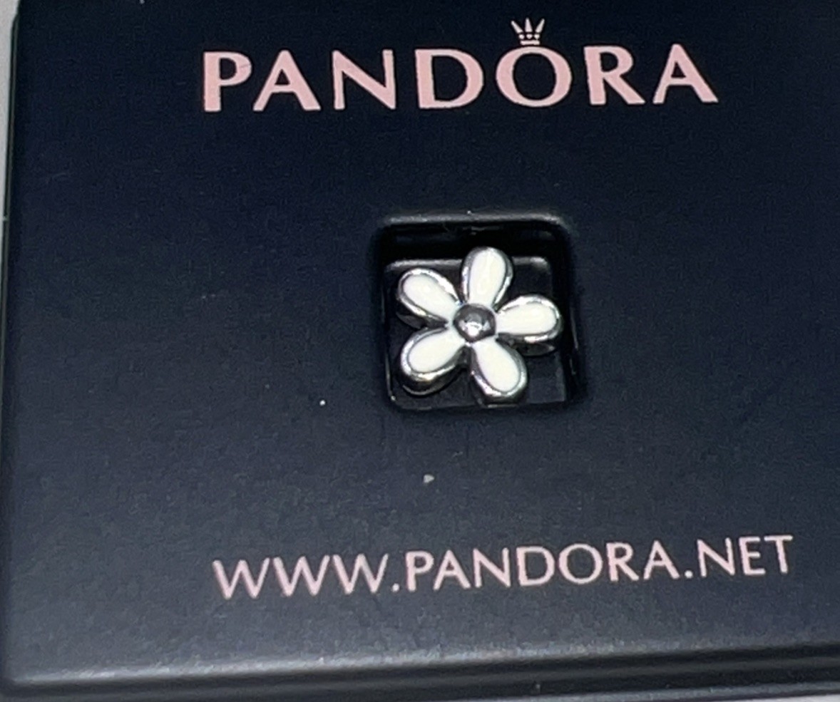Sterling Silver 925 ALE Pandora .25” Flower Daisy Charm Pendant (0.45g)