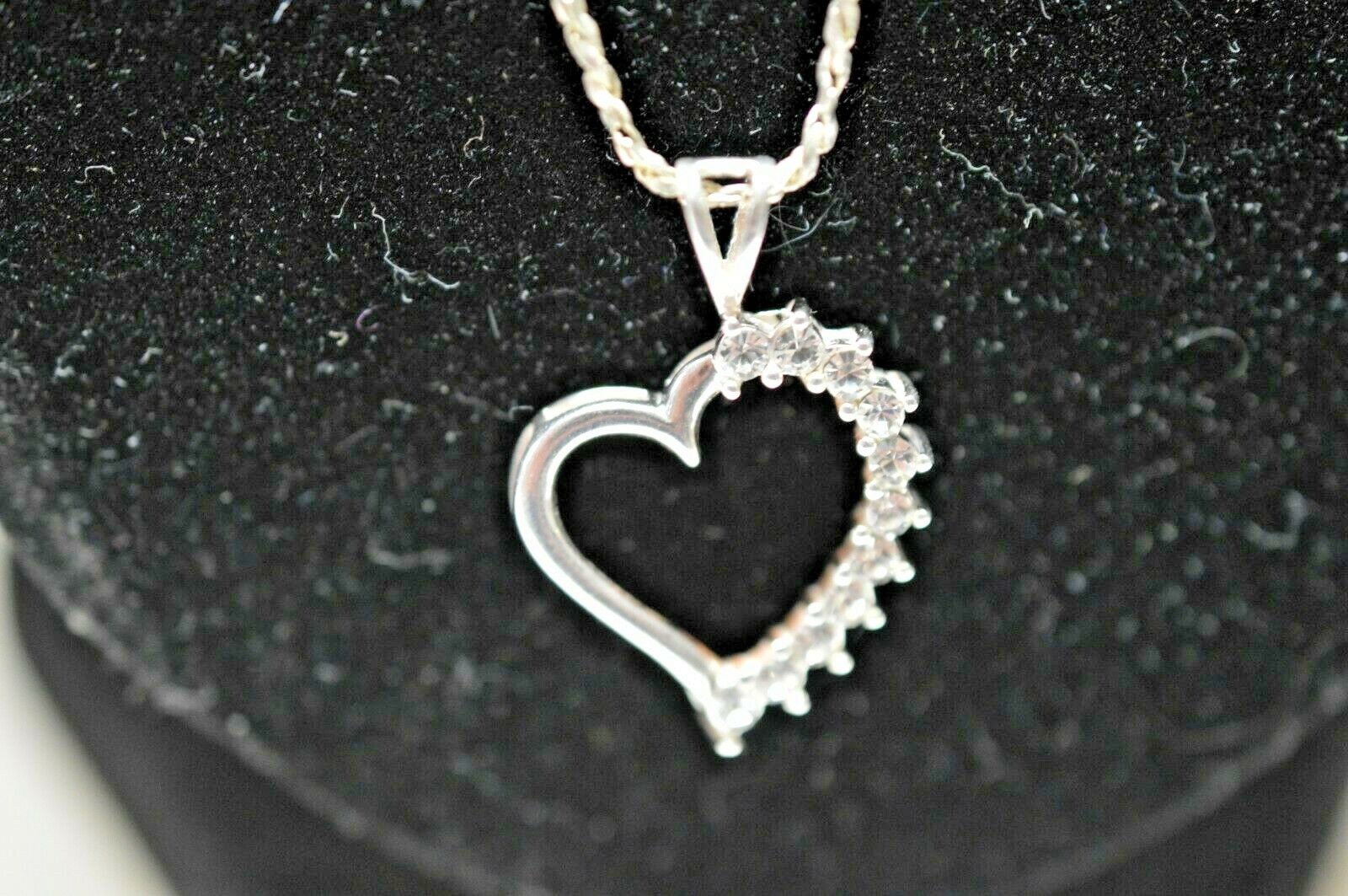 NW STERLING SILVER 1.10 CTS CUBIC ZERCONIA HEART NECKLACE 20″
