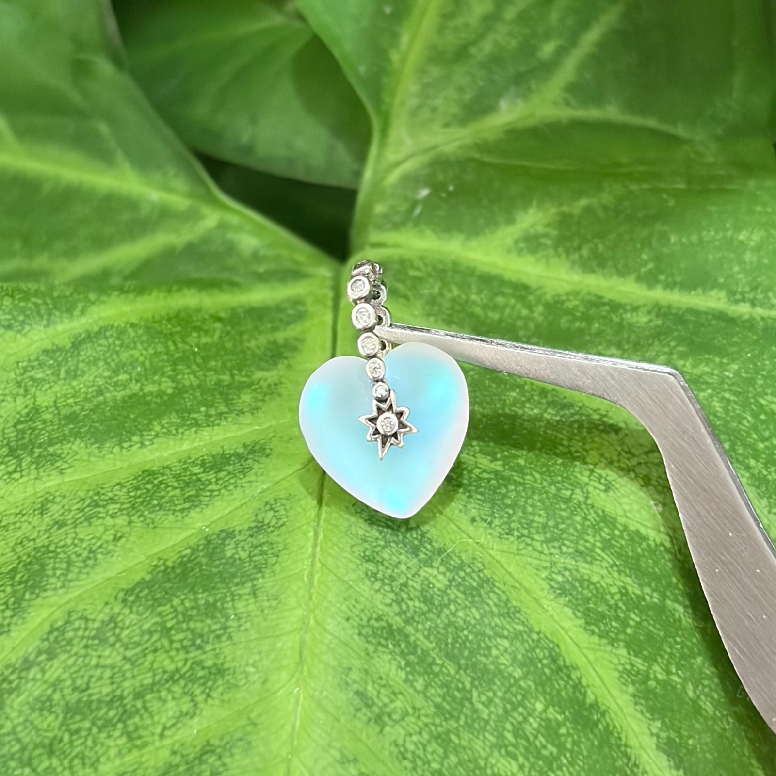 100% NEW #794143C01 PANDORA Shooting Star Moonstone iridescent Heart Charm