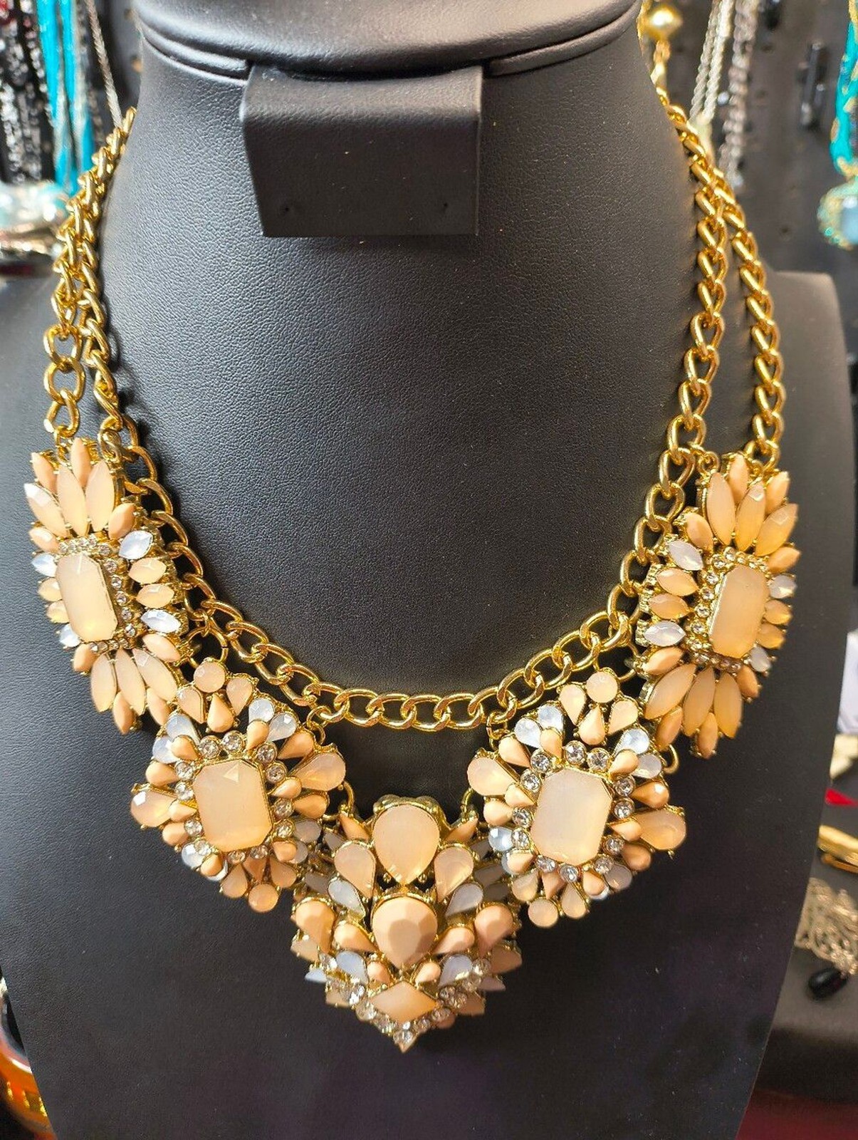J Crew Peach Floral Cluster Statement Necklace Gold Tone Bib Necklace Rhinestone