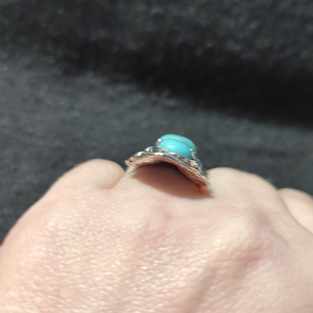 Silver Tone Turquoise Blue Dye Howlite Gemstones Statement Ring – Size 7-9