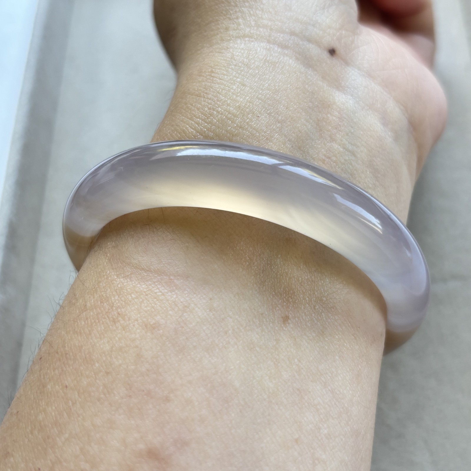 54mm Natural Beige Lace Agate Carnelian Bangle Banded Crystal Healing Bracelet