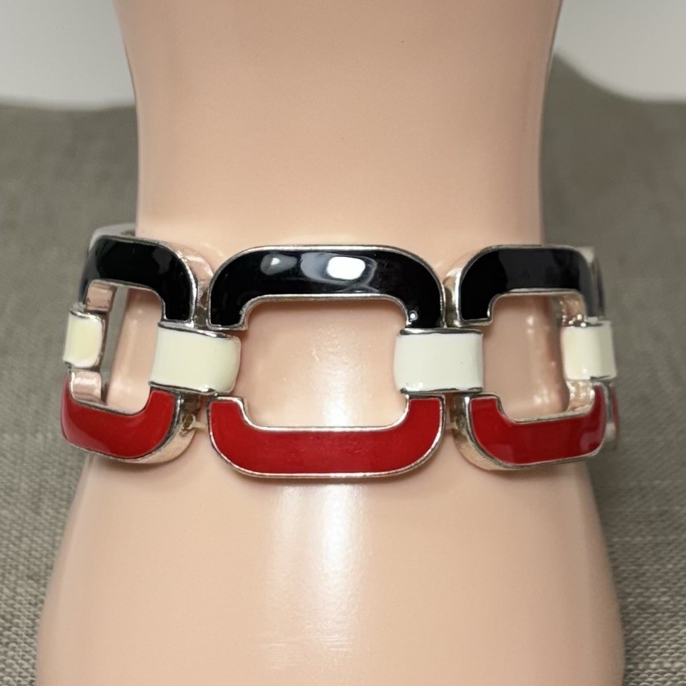 Red White Black Enamel Silver Tone Stretch Bracelet Metal C-Links Size 7
